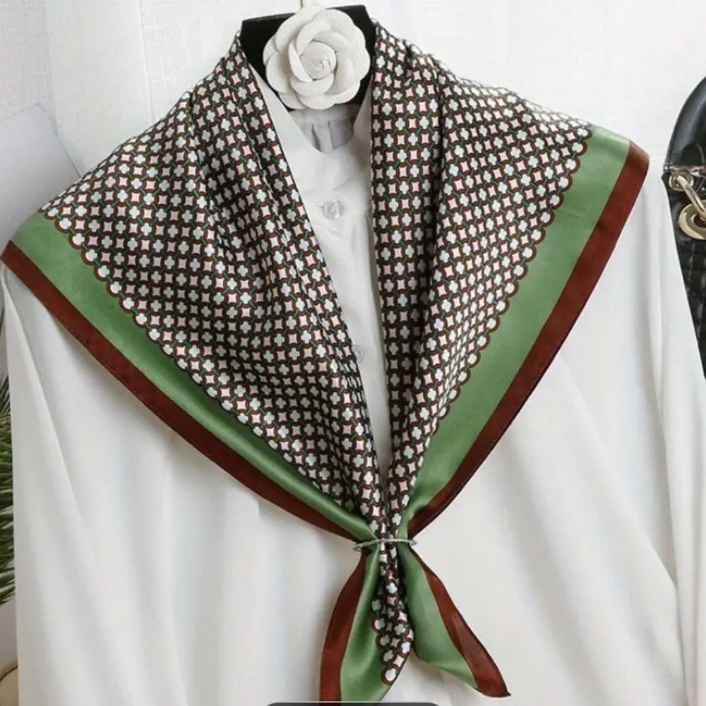 Elegant Green and Brown Scarf